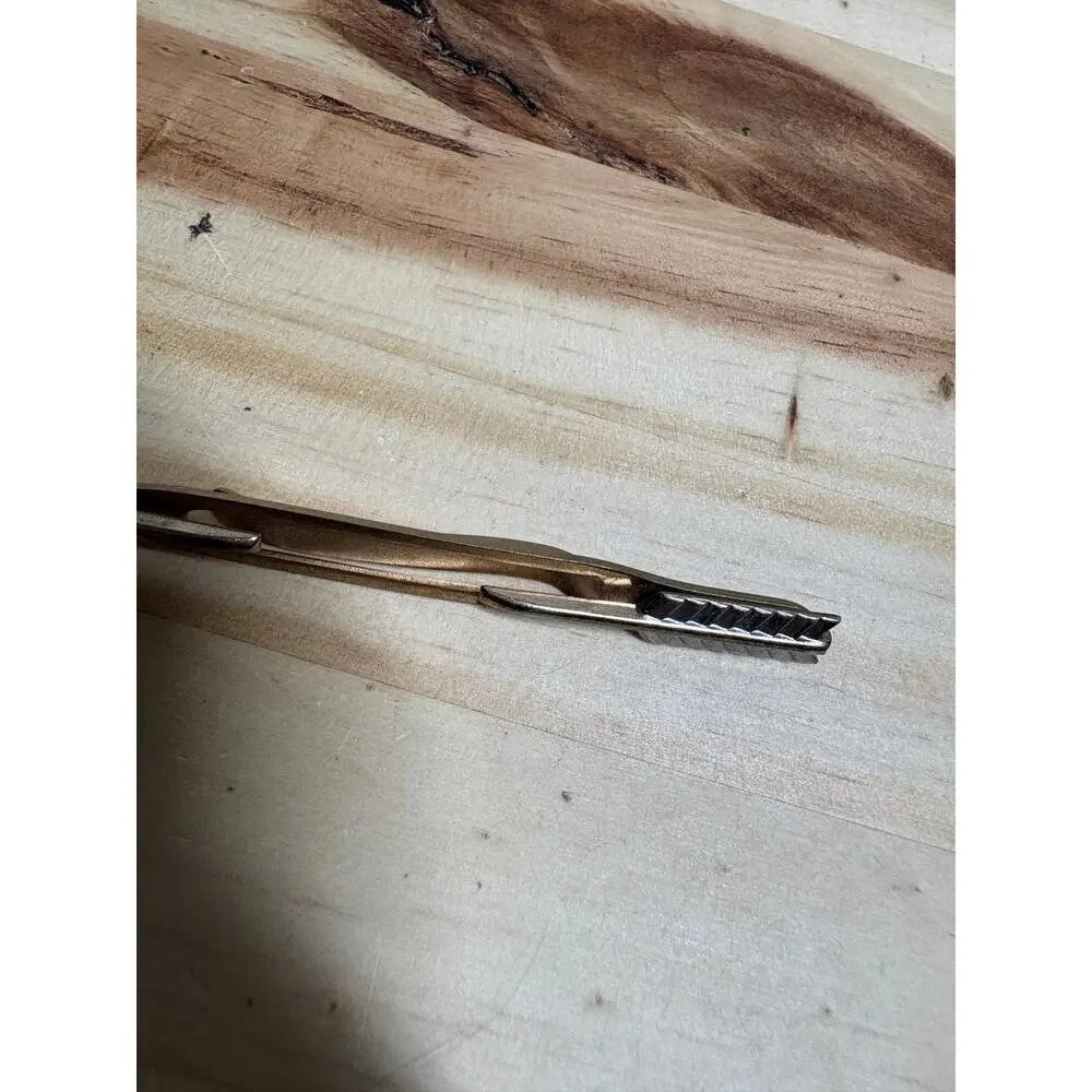 Swank Mens Arrow Spear Tie Clip Bar Gold Tone Mid Century Jewelry Vintage